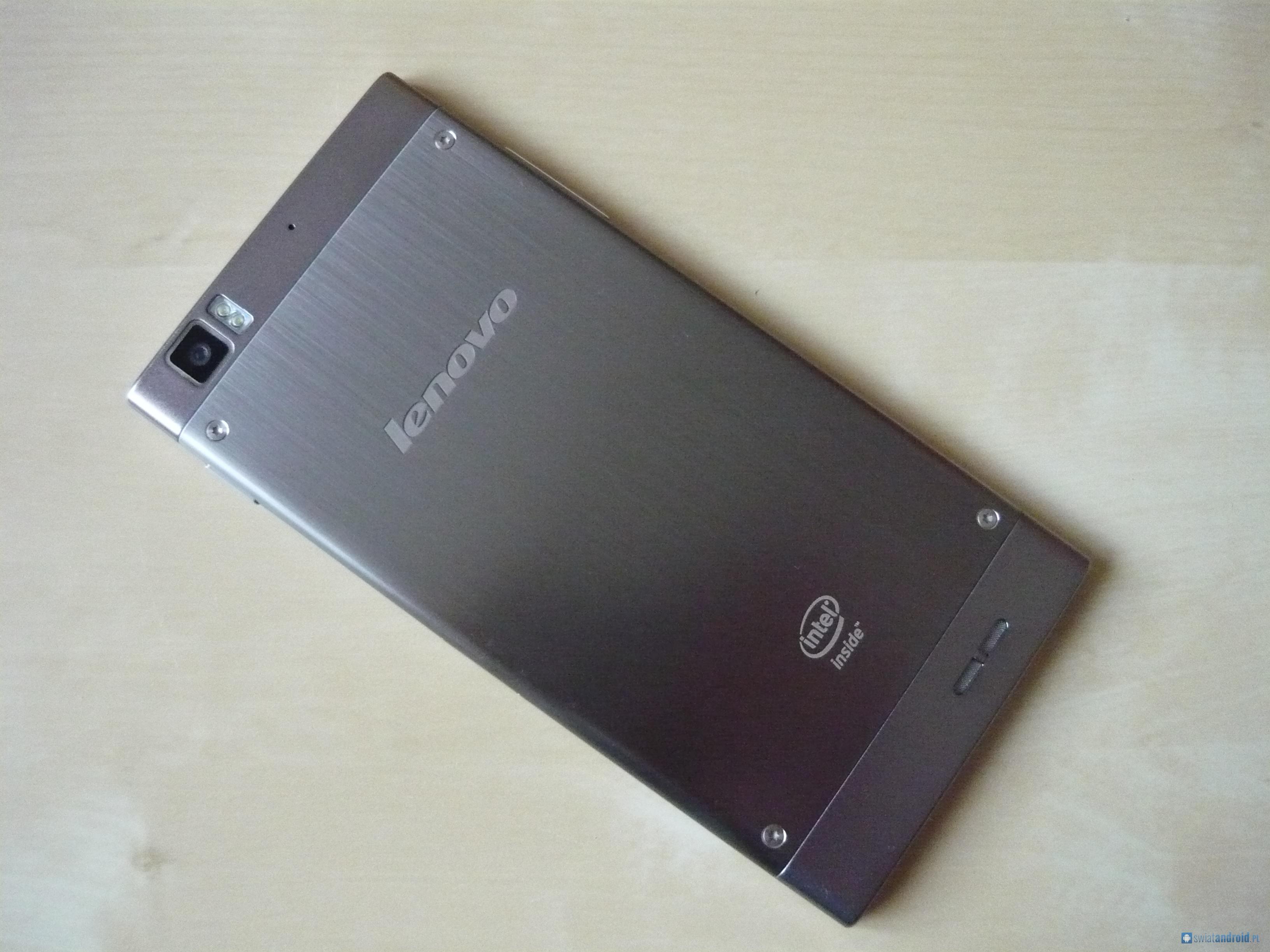 Lenovo K900 / fot. SwiatAndroid