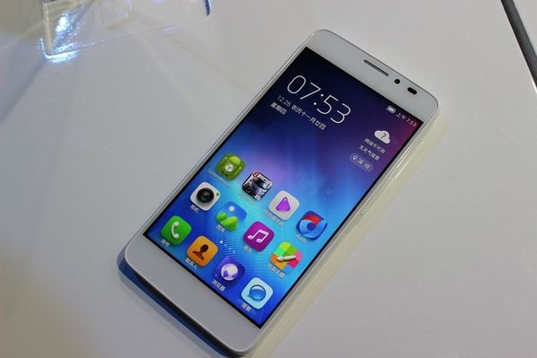 TCL Idol X+ / źródło: gizchina