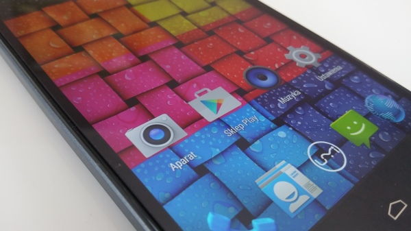 UMI eMAX / fot. SwiatAndroid.pl