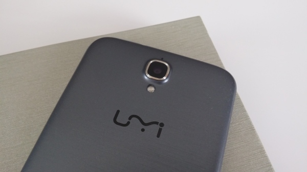 UMI eMAX / fot. SwiatAndroid.pl