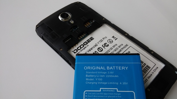 DOOGEE Valencia2 Y100 Pro / fot. SwiatAndroid.pl