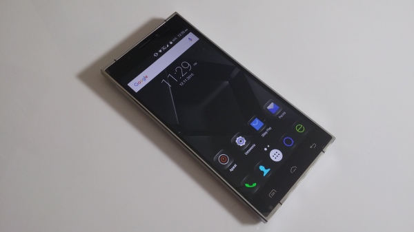 DOOGEE F5 / fot. SwiatAndroid.pl