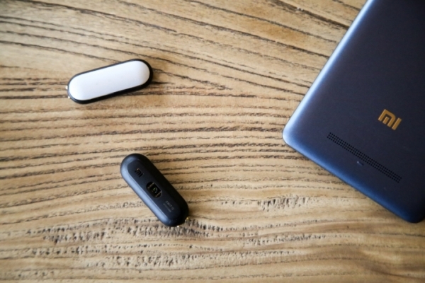 Xiaomi Mi Band Pulse / fot. producenta